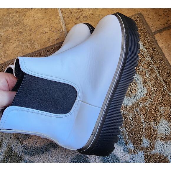 Doc Martens Chelsea Boots White - Picture 2 of 11